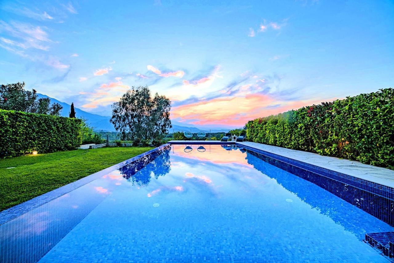 耶奥伊乌波利斯Cretan Mansion With Heated Swimming Pool别墅 外观 照片
